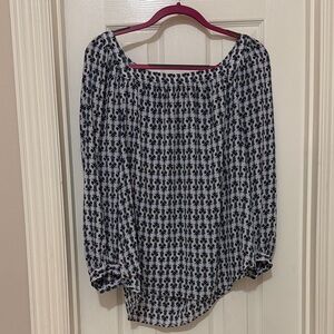 Ann Taylor Black and White Patterned Blouse